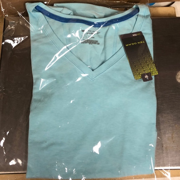 DRYTEK Womens Performance Tee Size Large Aqua, V-Neck, New with Tag - Picture 2 of 8